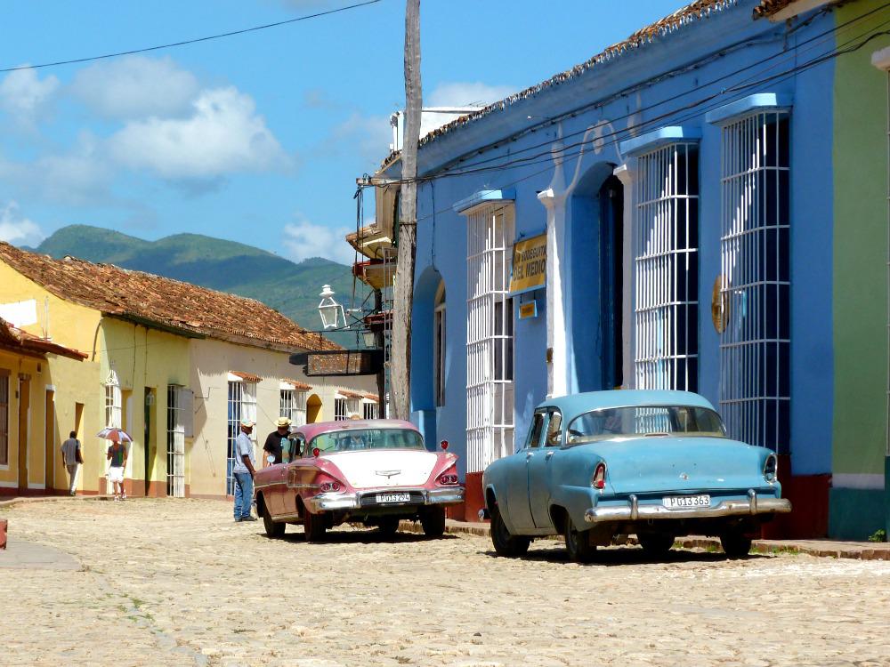 cuba-tips-trinidad-oldtimers