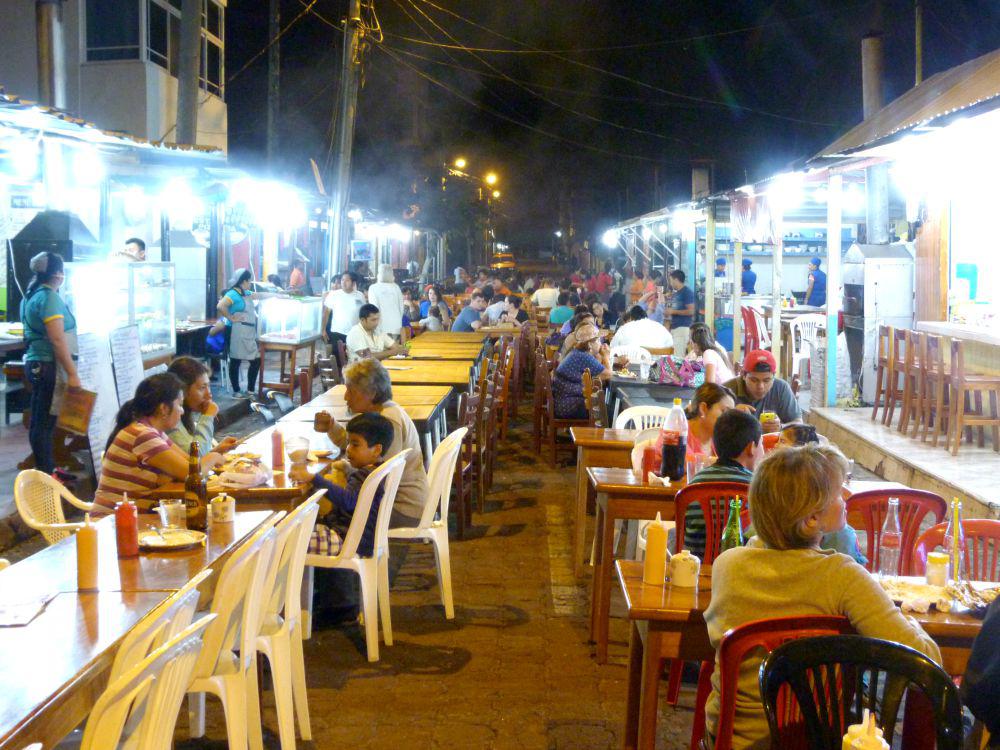 galapagos-santa-cruz-streetfood-markt-goedkoop