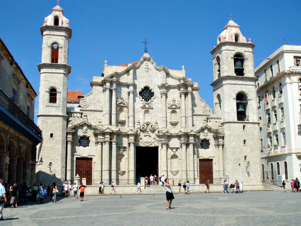 cuba-havana-tips-plaza-catedral